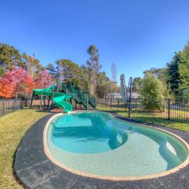 Ashwood Alpine House, hotel in Bright