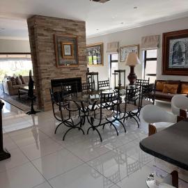 Pecanwood Holiday Home, hotel in Kosmos