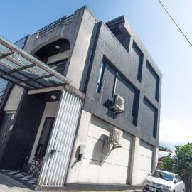 Touch星空二館-包棟民宿-寵物友善-隆鑫民宿, viešbutis mieste Hsia-ch'ing