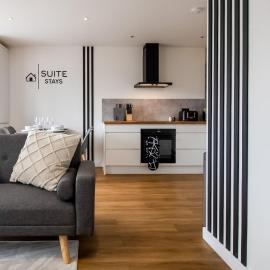 Contractors, Parking, City Central, WiFi, hotel u gradu Krojdon