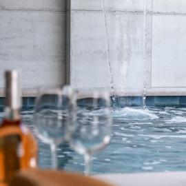 Luxury Private Spa Apartment with Heated Pool & Sauna and Sea View, hotel sa Cavtat