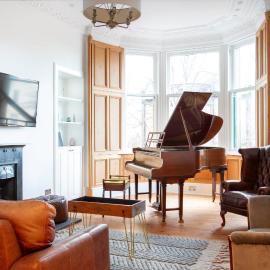 Oakshaw Apartment