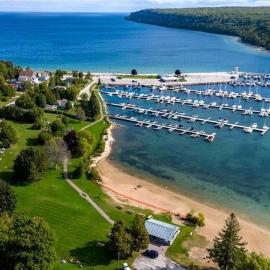 Lions Head Beach Motel & Cottages - WATERFRONT, хотел в Лайънс Хед