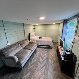Cozy cabin independent ensuite, hotel a Guildford