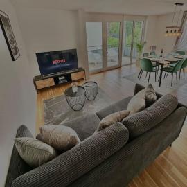 4-Zimmer-Apartment - Messe - Airport - Tiefgarage - 3-Schlafzimmer - Küche