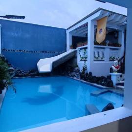 Room at Arthur Resort, ξενοδοχείο σε Legazpi