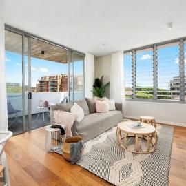 The Bondi Breeze Apartment
