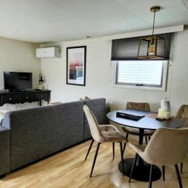 Chalet V31, hotel in Makkum
