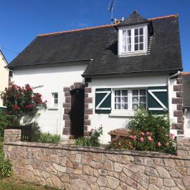 Maison Bretonne vue mer 3 chambres 9 personnes 300m de la mer et du centre du Val André, hotel em Pléneuf-Val-André