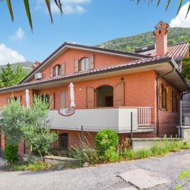 Lovely Apartment In Gubbio With Wifi, hotel a Gubbio