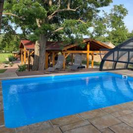 Csomópont Családi Vendégház, hotell i Somogytúr