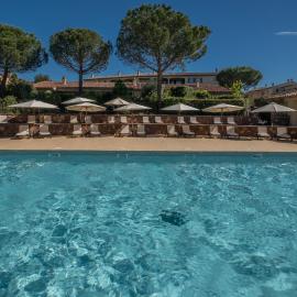 Les Appartements et Maisons du Domaine de Saint Endréol Golf & Spa Resort, hotel in La Motte
