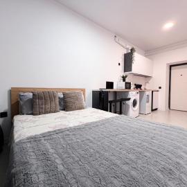 RentHouse Nano-Apart-Hotel Room #8, hotel a Chisinau