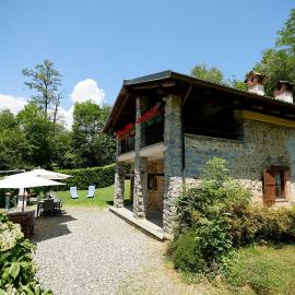 [Villetta con Giardino] ⭑⭑⭑⭑⭑ - Wifi, Dogs Allowed, hotel en Biella