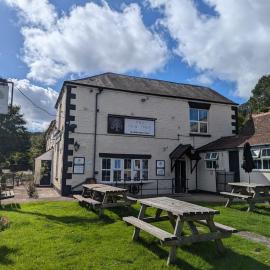 The Yew Tree at Longhope, hótel í Longhope