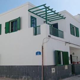 famarabeach2: Famara şehrinde bir otel