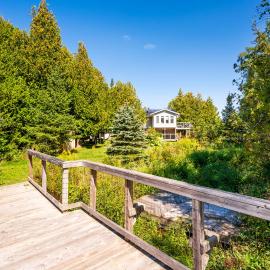 Serenity Shores Kayak Paradise, Hotel in Tobermory