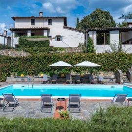 Apartments Florence - Villa Fonte Morgana with pool