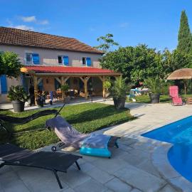 Favau, hotel in Villeneuve-sur-Lot
