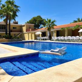 Villa Los Arcos