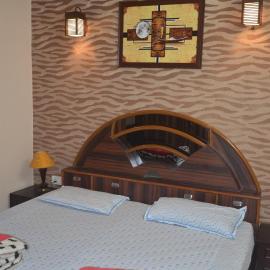Shree Rudra Home Stay - 1BHK & 2BHK Home Stay Apartment, hotel v destinácii Bhowāli