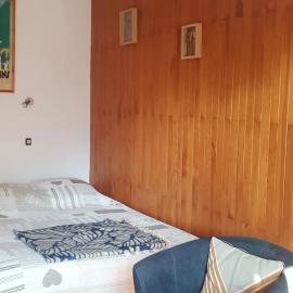 Central studio ideal for hikers or skiers, hotel in Brides-les-Bains