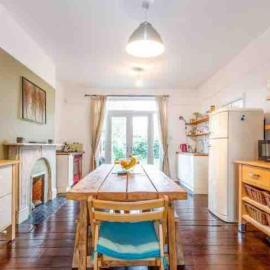 Stylish and cool flat with period features