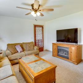 Vacation Rental Near South Dakota State University, hotel a Brookings