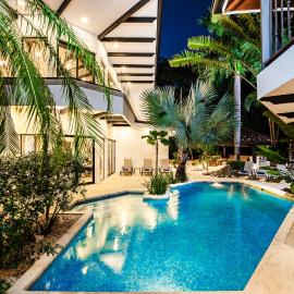 Golf from home! 8BR Lux Villa, Pool, Beach Club!