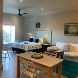Hermanus Waterfront Apartment 12