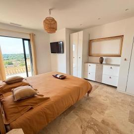 Domaine RABOLY - Beaumes de Venise, hotel in Beaumes-de-Venise