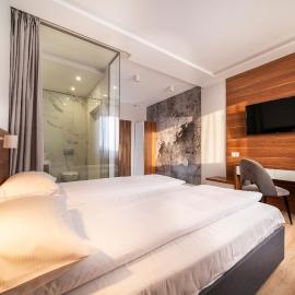 Agawa restauracja&Hotel，Dębno的飯店