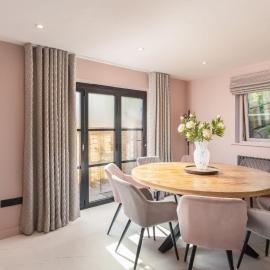 Dovecote House - Luxury Town House - Dog Friendly