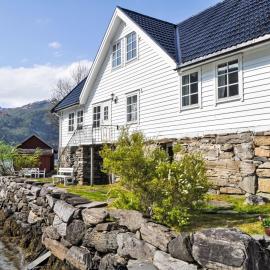 Holiday Home Ørviksnes by Interhome