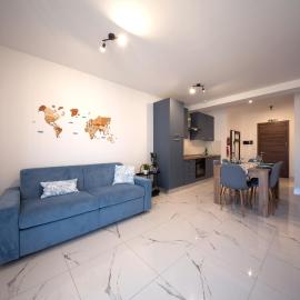 Charming & modern 2 bedroom apartment DVAS1-1, hotel em Msida