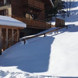 Le Chalet, hotel in Laye