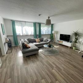 Kaarst-Apt für 4, Zentral, Gemütlich, privater Parkplatz, hotel a Kaarst