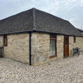Tupenny Cottage, Old Mill Farm, Cotswold Water Park