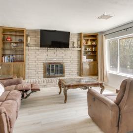 Pet-Friendly Ridgecrest Home Near OHV Trails!