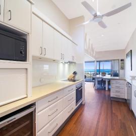 Claytons 5 by Discover Stradbroke