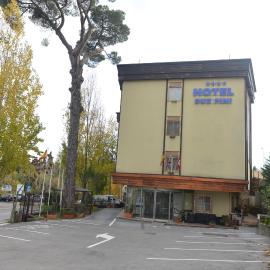 Hotel Due Pini, hotel en Melfi