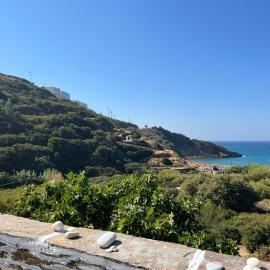Kiparissi suit, Hotel in Évdilos