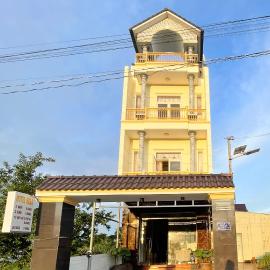 HALA Hotel โรงแรมในLong An