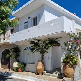 Maison de village Mona