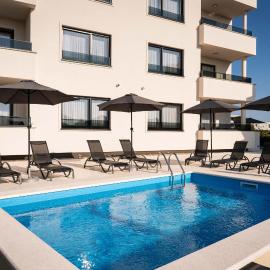 Villa Full Moon Luxury Apartments Novalja, hotel in Novalja