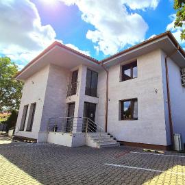 Penzion Nevada, viešbutis mieste Dunaiska Streda