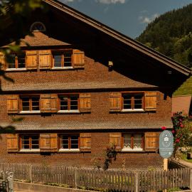 Haus OmaGermana โรงแรมในชอปเปอร์เนา