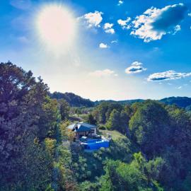 Vikendica-Villa Belvedere Srebrenik – hotel w mieście Srebrenik
