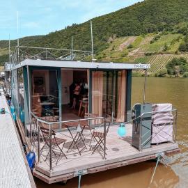 Lilly das Hausboot، فندق في Pölich