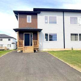 New 2024 Basement Suite in Dieppe, NB Canada: Dieppe şehrinde bir otel
